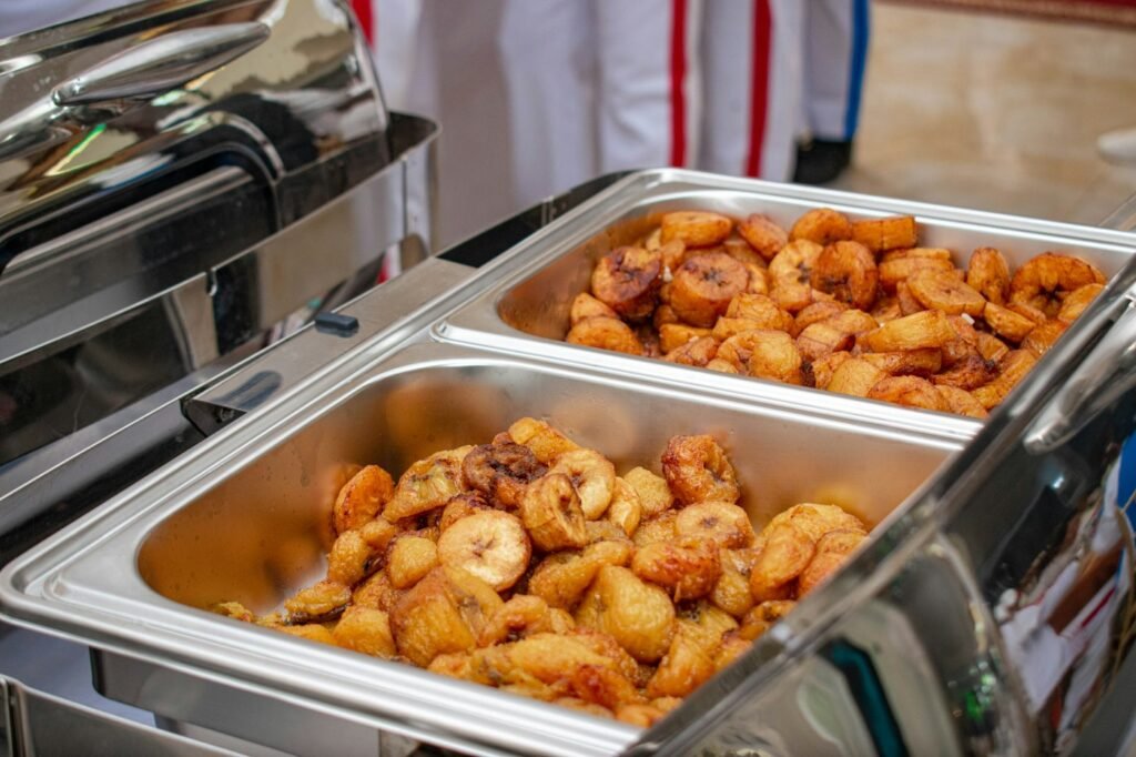 Fried plantain in catering dishes